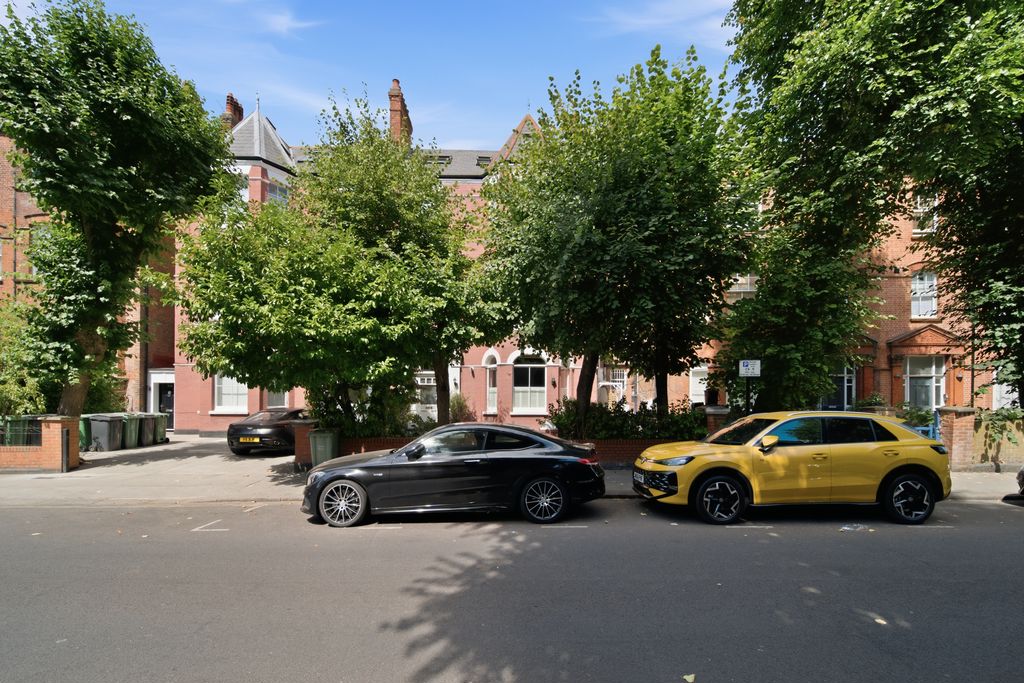 Compayne Gardens South Hampstead